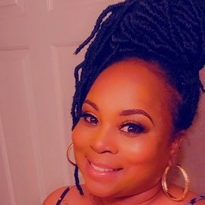 Meet your Posher, Karia